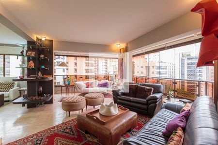 Sala de apartamento à venda com 4 quartos, 250m² em Moema, São Paulo