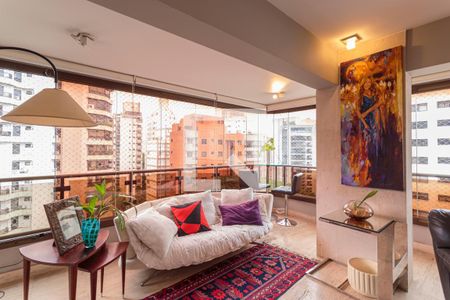 Sala de apartamento à venda com 4 quartos, 250m² em Moema, São Paulo