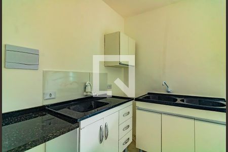 Cozinha de apartamento para alugar com 1 quarto, 50m² em Jardim Oriental, São Paulo