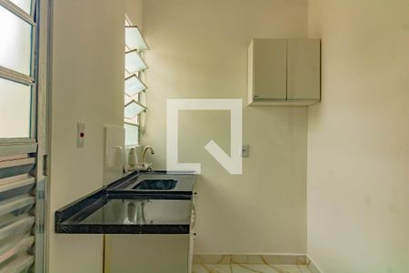 Cozinha de apartamento para alugar com 1 quarto, 50m² em Jardim Oriental, São Paulo