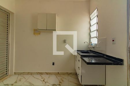 Banheiro de apartamento para alugar com 1 quarto, 50m² em Jardim Oriental, São Paulo