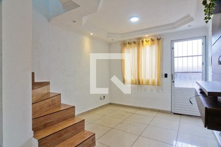 Sala de casa de condomínio para alugar com 2 quartos, 54m² em Loteamento City Jaragua, São Paulo