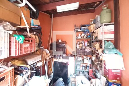 Casa à venda com 242m², 3 quartos e 10 vagas Casa à venda com 242m², 3 quartos e 10 vagasQuarto de Serviço