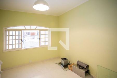 Sala de TV de casa à venda com 3 quartos, 178m² em Centro, Diadema