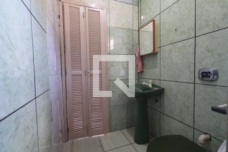 Banheiro de casa para alugar com 1 quarto, 48m² em Santo Afonso, Novo Hamburgo