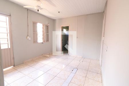 Sala/Cozinha de casa para alugar com 1 quarto, 48m² em Santo Afonso, Novo Hamburgo