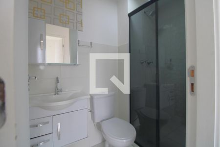 Banheiro de apartamento para alugar com 2 quartos, 38m² em Vila Baby, São Paulo