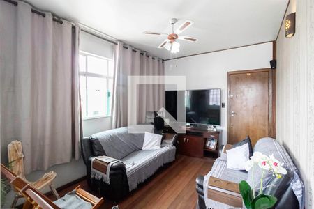 Sala de casa à venda com 3 quartos, 160m² em Alípio de Melo, Belo Horizonte