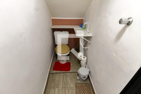 Banheiro de casa para alugar com 1 quarto, 75m² em Jardim Record, Taboão da Serra