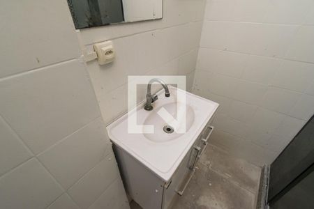 Banheiro de apartamento para alugar com 1 quarto, 56m² em Bonsucesso, Rio de Janeiro