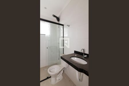 Banheiro de apartamento para alugar com 1 quarto, 24m² em Vila Nova Savoia, São Paulo