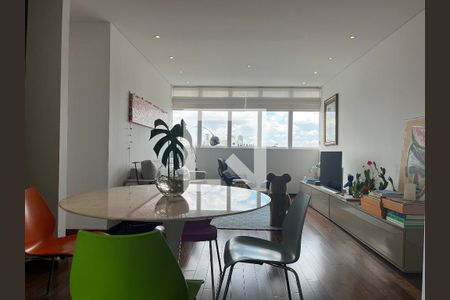 Sala de apartamento à venda com 2 quartos, 126m² em Vila Ipojuca, São Paulo