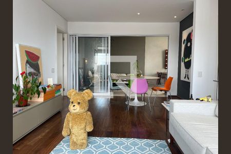 Sala de apartamento à venda com 2 quartos, 126m² em Vila Ipojuca, São Paulo