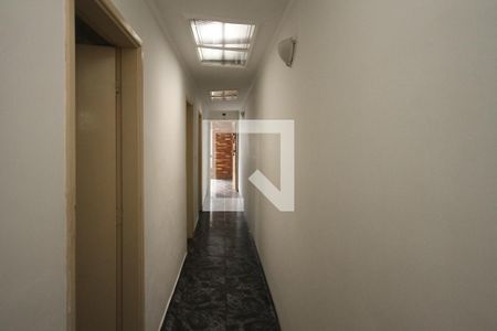 Corredor de casa para alugar com 3 quartos, 180m² em Vila Ema, São Paulo