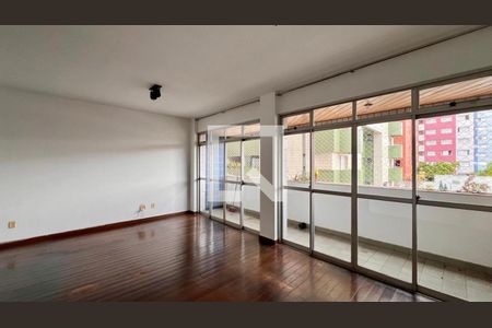 sala  de apartamento à venda com 4 quartos, 130m² em Cachoeirinha, Belo Horizonte