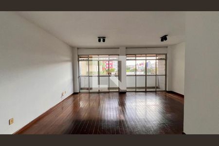 sala  de apartamento à venda com 4 quartos, 130m² em Cachoeirinha, Belo Horizonte