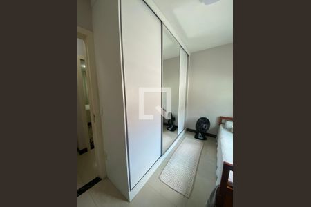 Quarto de casa à venda com 2 quartos, 80m² em Santa Amélia, Belo Horizonte