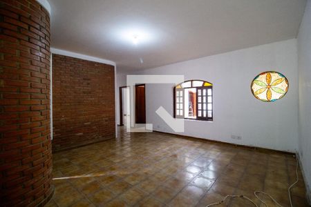 Sala de casa para alugar com 3 quartos, 900m² em Jardim Astro, Sorocaba