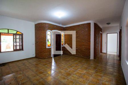 Sala de casa para alugar com 3 quartos, 900m² em Jardim Astro, Sorocaba