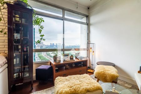 Sala de apartamento à venda com 2 quartos, 96m² em Pinheiros, São Paulo