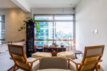 Sala de apartamento à venda com 2 quartos, 96m² em Pinheiros, São Paulo