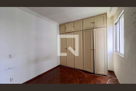 Quarto de apartamento à venda com 3 quartos, 90m² em Calafate, Belo Horizonte