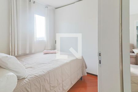 Quarto 1 de apartamento para alugar com 2 quartos, 55m² em Jardim Pinheiros, São Paulo