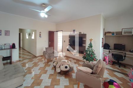 Sala de Estar de casa à venda com 3 quartos, 190m² em Parque Jambeiro, Campinas