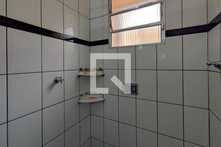 Casa à venda com 190m², 3 quartos e 5 vagas Casa à venda com 190m², 3 quartos e 5 vagasBanheiro Social