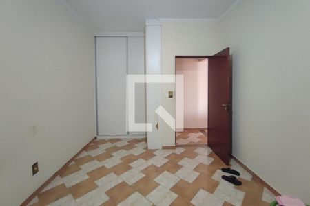 Casa à venda com 190m², 3 quartos e 5 vagas Casa à venda com 190m², 3 quartos e 5 vagasQuarto 3