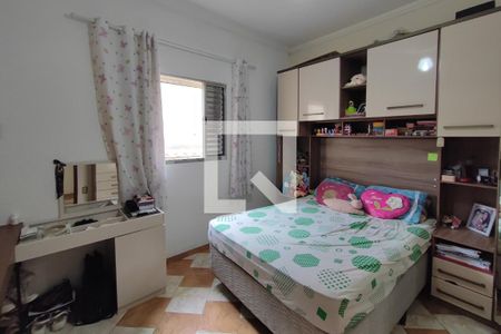 Casa à venda com 190m², 3 quartos e 5 vagas Casa à venda com 190m², 3 quartos e 5 vagasQuarto 2