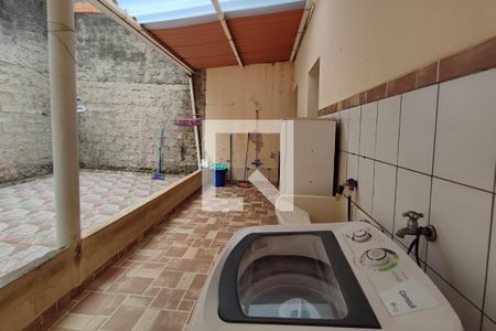Casa à venda com 190m², 3 quartos e 5 vagas Casa à venda com 190m², 3 quartos e 5 vagasÁrea de Serviço