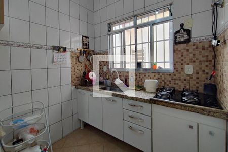 Casa à venda com 190m², 3 quartos e 5 vagas Casa à venda com 190m², 3 quartos e 5 vagasCozinha