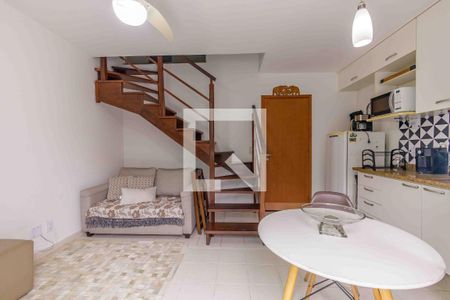 Sala de apartamento à venda com 1 quarto, 70m² em Recreio dos Bandeirantes, Rio de Janeiro