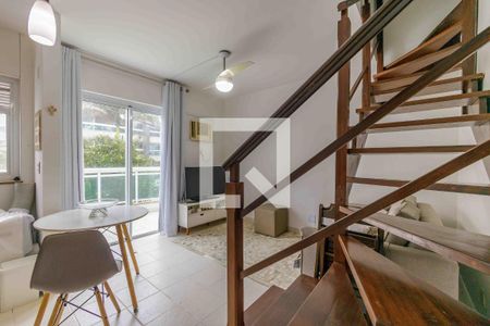 Sala de apartamento à venda com 1 quarto, 70m² em Recreio dos Bandeirantes, Rio de Janeiro