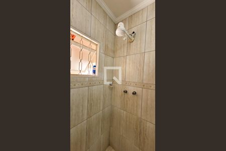 Casa à venda com 220m², 3 quartos e 4 vagas Casa à venda com 220m², 3 quartos e 4 vagasBanheiro