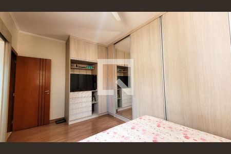 Casa à venda com 220m², 3 quartos e 4 vagas Casa à venda com 220m², 3 quartos e 4 vagasSuite 2