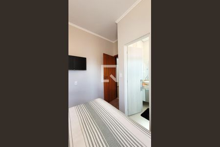 Casa à venda com 220m², 3 quartos e 4 vagas Casa à venda com 220m², 3 quartos e 4 vagasBanheiro da Suite