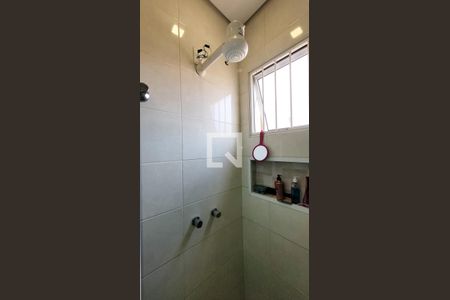 Casa à venda com 220m², 3 quartos e 4 vagas Casa à venda com 220m², 3 quartos e 4 vagasBanheiro da Suite 2