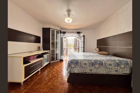 Suite de casa à venda com 4 quartos, 219m² em Jardim Stella, Santo André