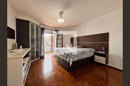 Suite de casa à venda com 4 quartos, 219m² em Jardim Stella, Santo André