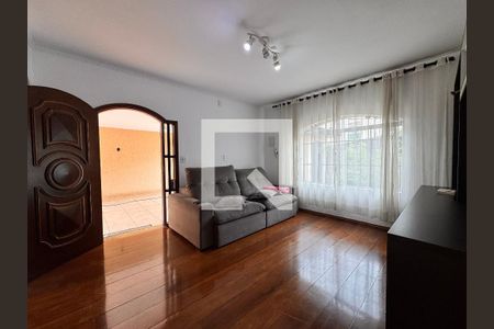 Sala de casa à venda com 4 quartos, 219m² em Jardim Stella, Santo André