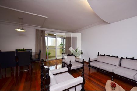 Sala de apartamento à venda com 4 quartos, 130m² em Cachoeirinha, Belo Horizonte