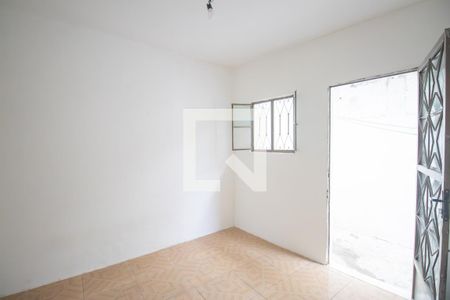 Sala de casa para alugar com 1 quarto, 45m² em Colubandê, São Gonçalo