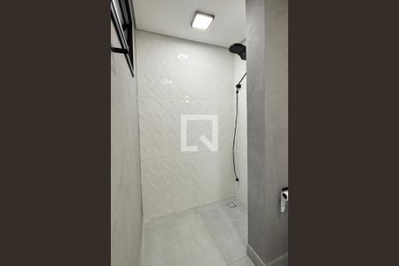 Banheiro de kitnet/studio para alugar com 1 quarto, 65m² em Ana Cristina Ii, Barueri