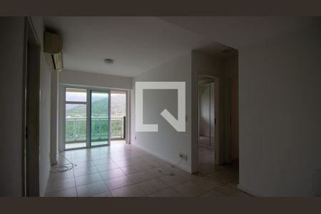 Sala de apartamento para alugar com 2 quartos, 76m² em Barra da Tijuca, Rio de Janeiro