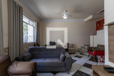 Sala de casa à venda com 5 quartos, 200m² em Tijuca, Rio de Janeiro