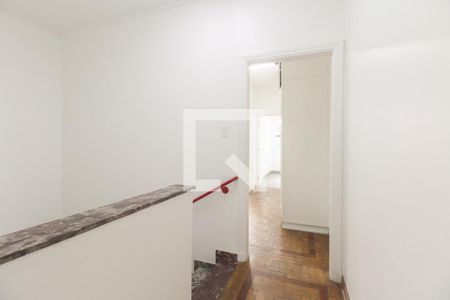 Corredor de casa à venda com 8 quartos, 160m² em Vila Gomes Cardim, São Paulo