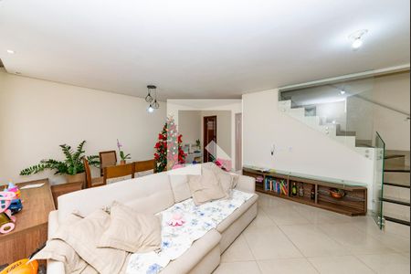 Sala de casa de condomínio para alugar com 3 quartos, 150m² em Manacás, Belo Horizonte