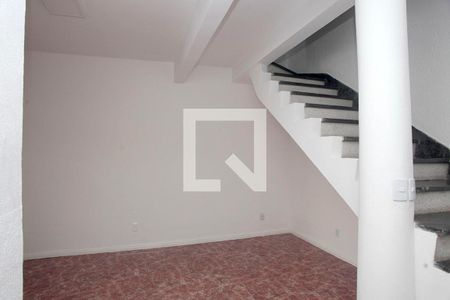 Sala de casa para alugar com 3 quartos, 90m² em São Geraldo, Porto Alegre